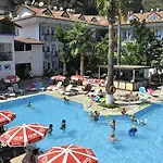 Akdeniz Hotel 3*