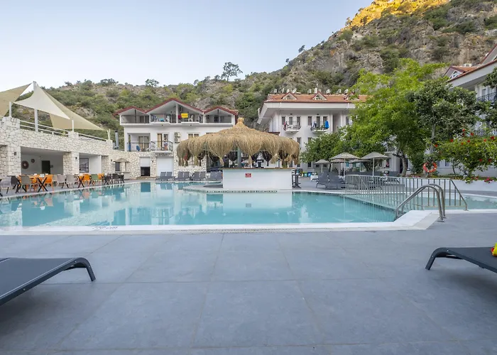 Akdeniz 3* Öludeniz